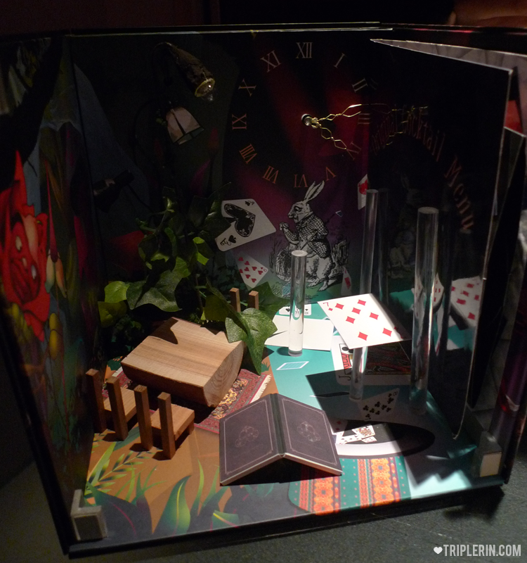 The intricate menu holder! Drinks menu is folded to the side