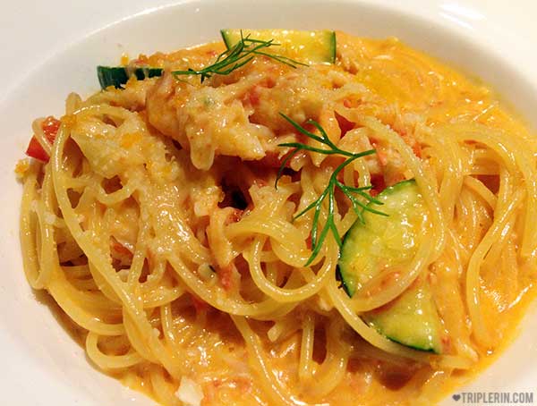 Snow crab with crabcreamidunnowhatomgawesomesauce